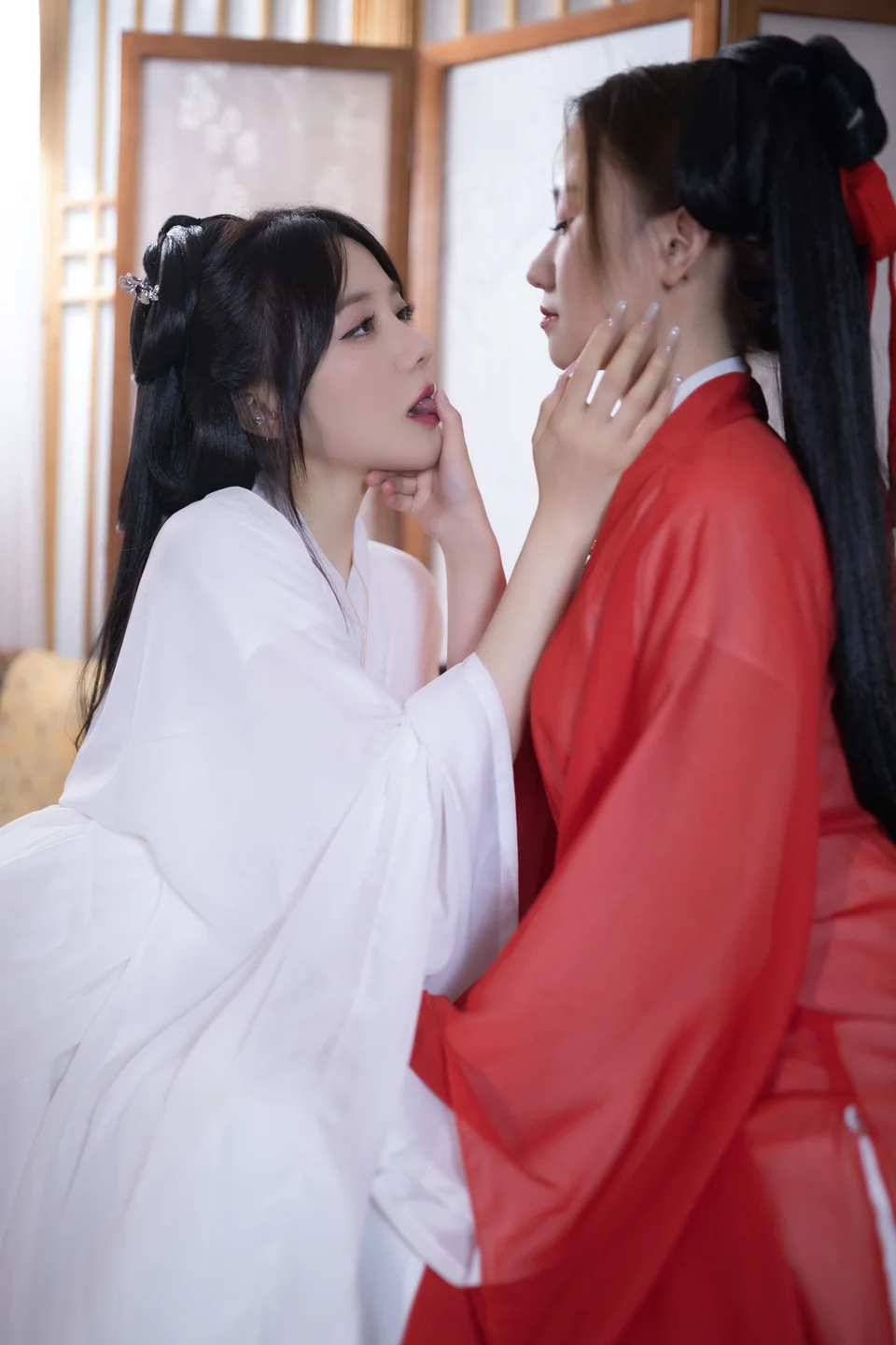 鱼子酱Fish - 双人古装 [154P-1.27GB]  tg@simisebaisi 【丝足阁】012.webp